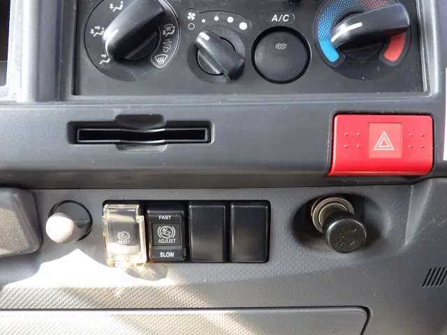 マツダ タイタン TKG-LLR85AR(2WD)の写真13