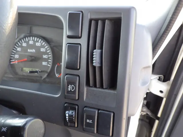 マツダ タイタン TKG-LLR85AR(2WD)の写真16