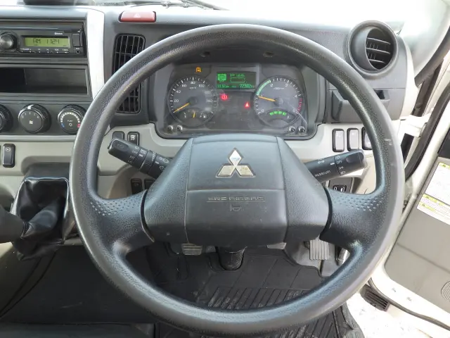 三菱 キャンター 2PG-FEAV0(2WD)の写真17