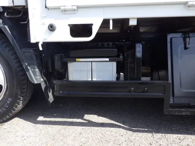 三菱 キャンター 2PG-FEAV0(2WD)の写真37