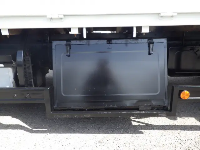 三菱 キャンター 2PG-FEAV0(2WD)の写真38