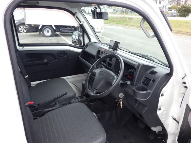 ダイハツ ハイゼットトラック EBD-S500P(2WD)の写真7