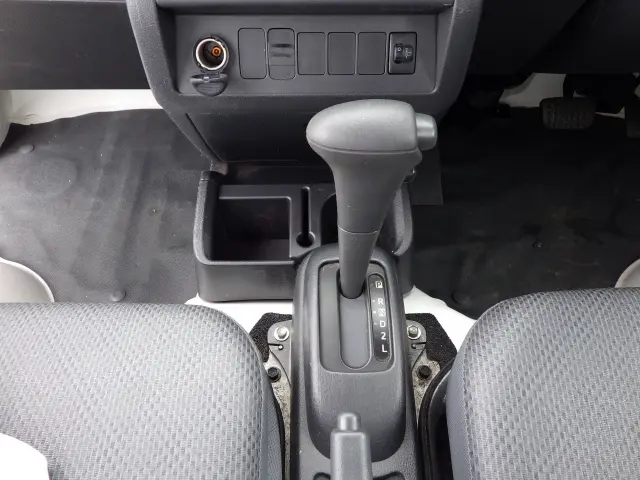 ダイハツ ハイゼットトラック EBD-S500P(2WD)の写真13