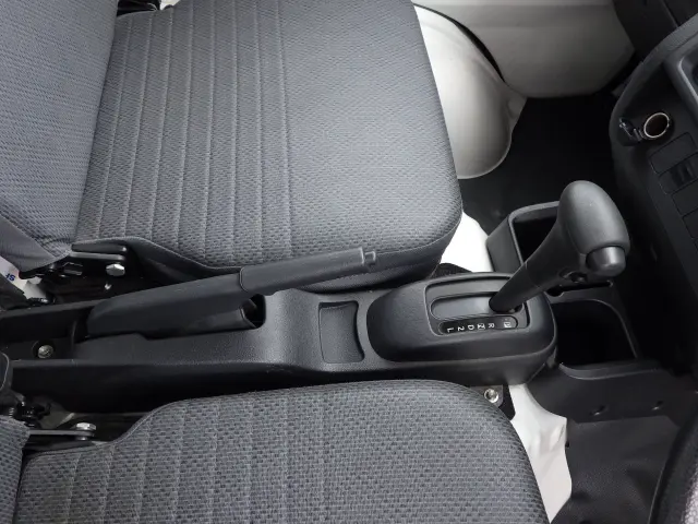 ダイハツ ハイゼットトラック EBD-S500P(2WD)の写真14