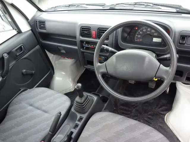 スズキ キャリイ EBD-DA63T(2WD)の写真6