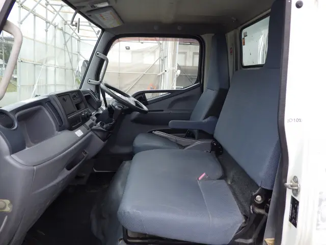 三菱 キャンター TKG-FBA60(2WD)の写真8