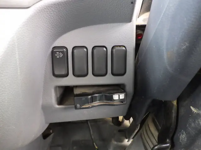 三菱 キャンター TKG-FBA60(2WD)の写真11