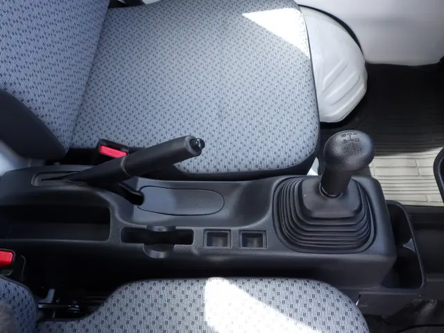 日産 クリッパートラック 3BD-DR16T(2WD)の写真14