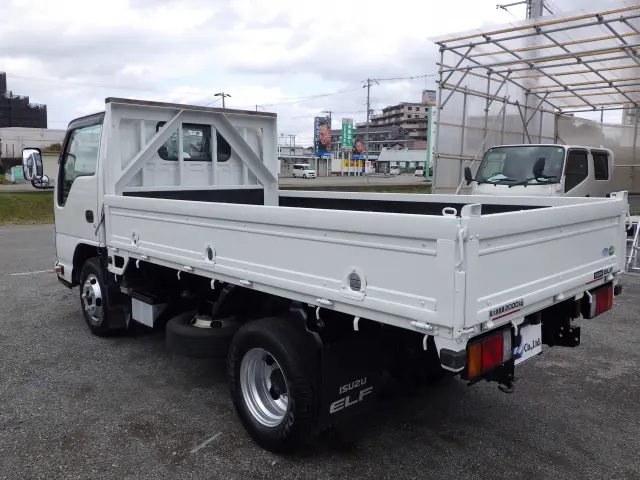 いすゞ エルフ TKG-NJR85A(2WD)の写真2