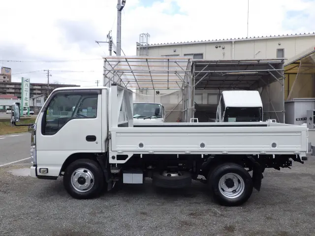 いすゞ エルフ TKG-NJR85A(2WD)の写真3