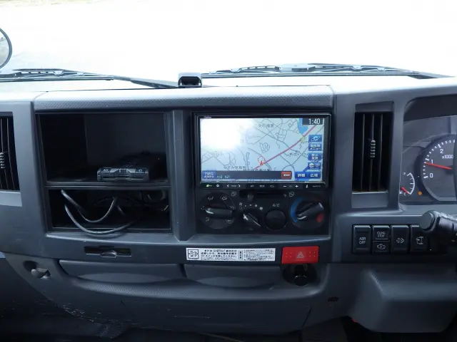 いすゞ エルフ TKG-NJR85A(2WD)の写真9