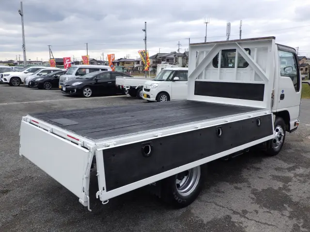 いすゞ エルフ TKG-NJR85A(2WD)の写真23