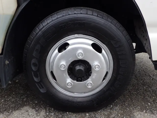 いすゞ エルフ TKG-NJR85A(2WD)の写真26