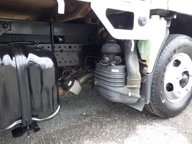 いすゞ エルフ TKG-NJR85A(2WD)の写真33