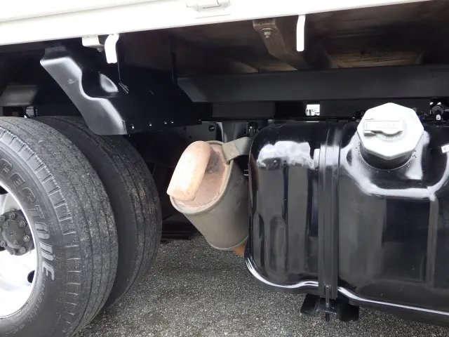 いすゞ エルフ TKG-NJR85A(2WD)の写真34