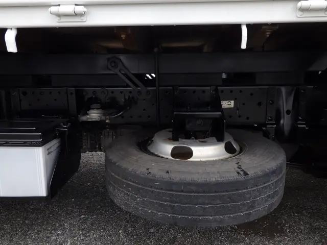 いすゞ エルフ TKG-NJR85A(2WD)の写真38