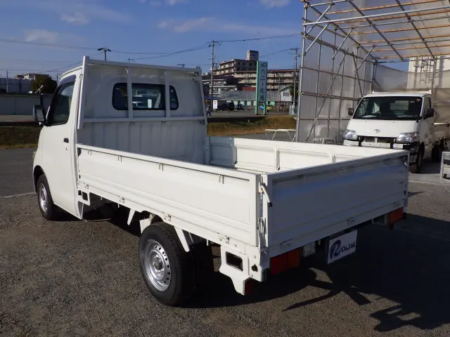 トヨタ ライトエーストラック DBF-S402U(2WD)の写真2