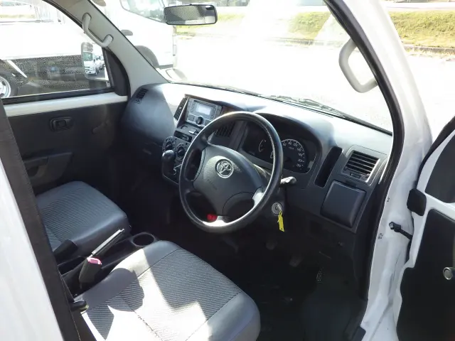 トヨタ ライトエーストラック DBF-S402U(2WD)の写真6