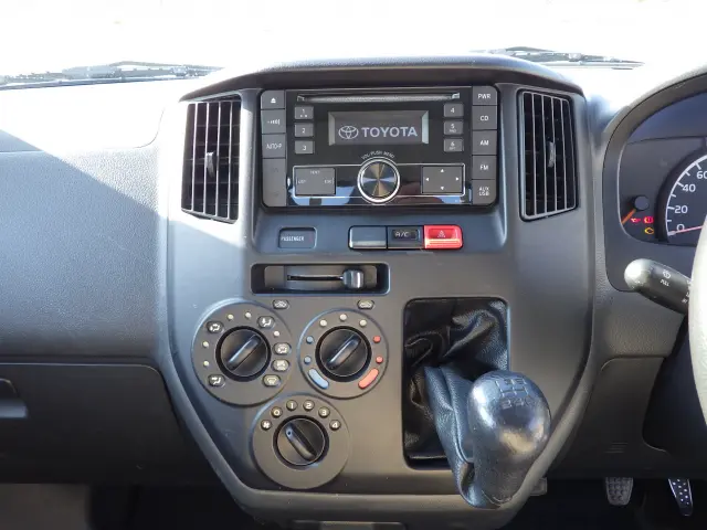 トヨタ ライトエーストラック DBF-S402U(2WD)の写真9