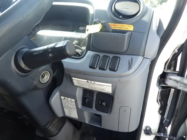 三菱 キャンター TKG-FEA50(2WD)の写真13