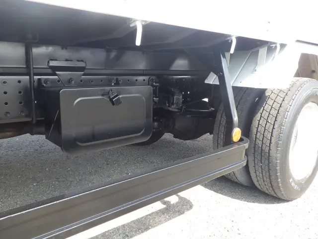 三菱 キャンター TKG-FEA50(2WD)の写真39