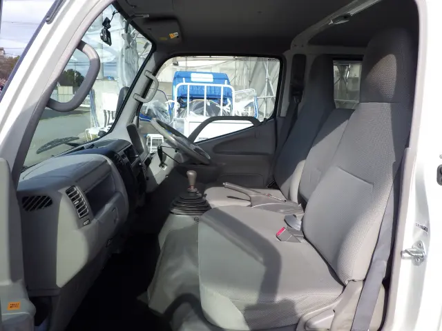 トヨタ ダイナ ADF-KDY231(2WD)の写真8