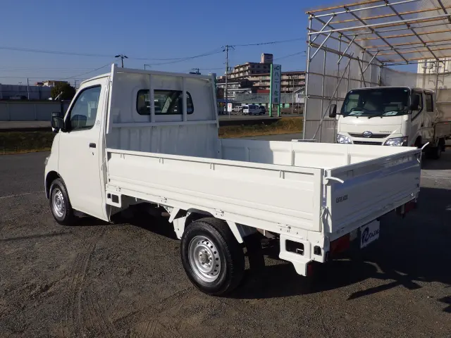 トヨタ ライトエーストラック DBF-S402U(2WD)の写真2