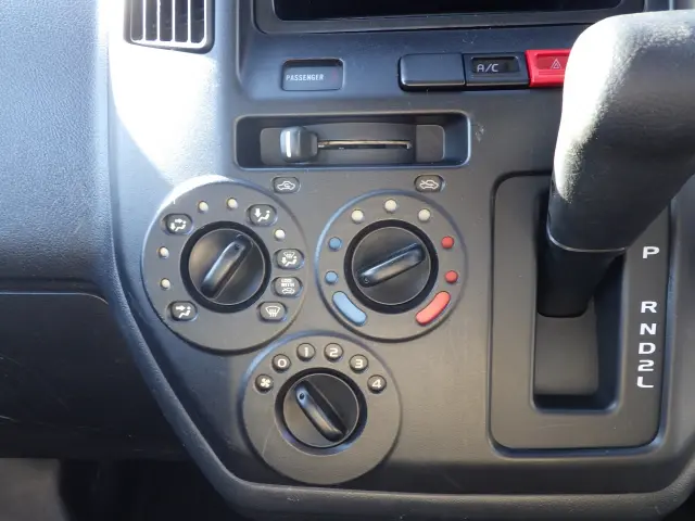 トヨタ ライトエーストラック DBF-S402U(2WD)の写真11