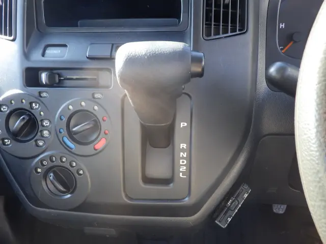 トヨタ ライトエーストラック DBF-S402U(2WD)の写真16