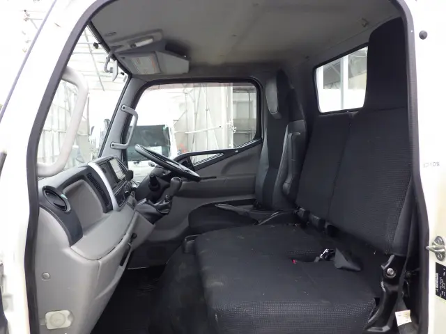 三菱 キャンター TPG-FBA20(2WD)の写真8