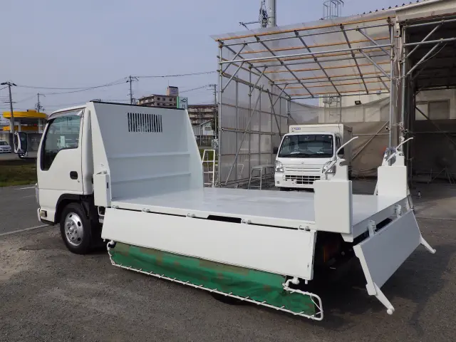 いすゞ エルフ TKG-NJR85AN(2WD)の写真20