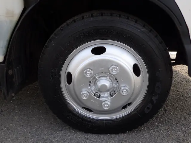 いすゞ エルフ TKG-NJR85AN(2WD)の写真24