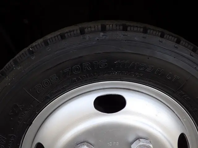 いすゞ エルフ TKG-NJR85AN(2WD)の写真25