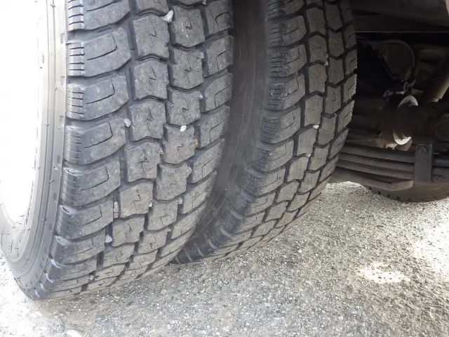 いすゞ エルフ TKG-NJR85AN(2WD)の写真28