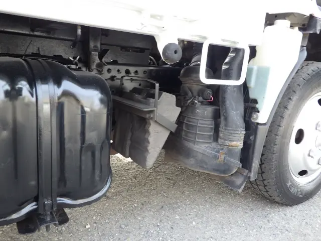 いすゞ エルフ TKG-NJR85AN(2WD)の写真30
