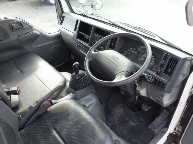 いすゞ エルフ TKG-NJR85A(2WD)の写真6