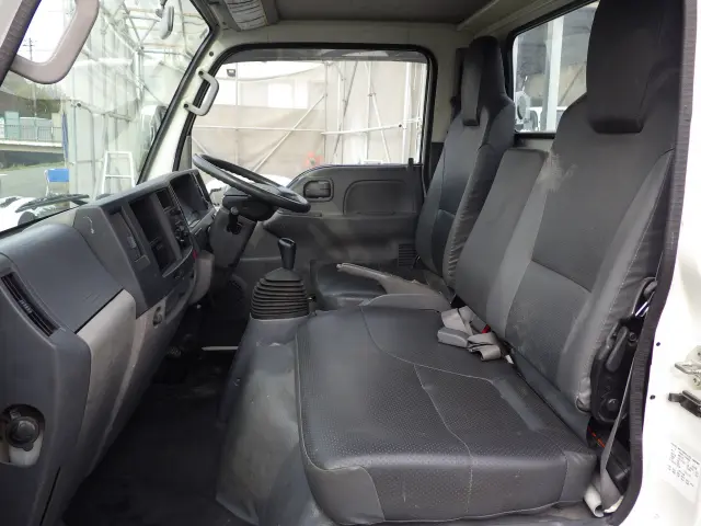 いすゞ エルフ TKG-NJR85A(2WD)の写真8