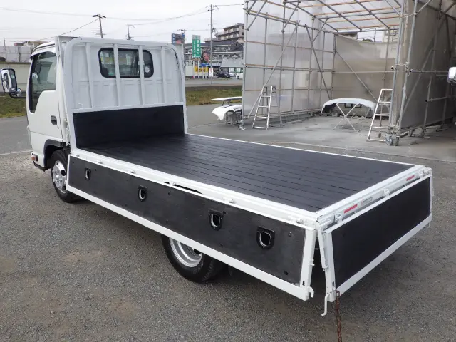 いすゞ エルフ TKG-NJR85A(2WD)の写真22