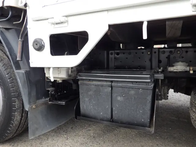 いすゞ エルフ TKG-NJR85A(2WD)の写真37