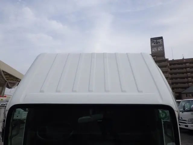 いすゞ エルフ TKG-NJR85A(2WD)の写真45