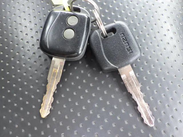 いすゞ エルフ TKG-NJR85A(2WD)の写真50