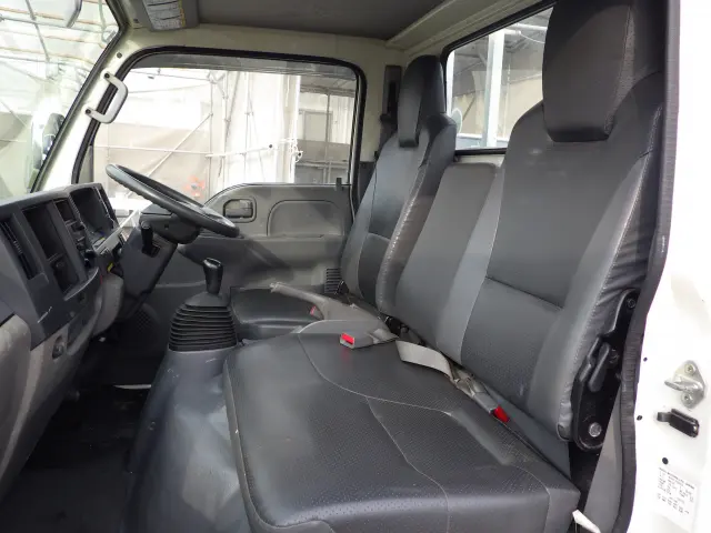 いすゞ エルフ TKG-NJR85A(2WD)の写真8