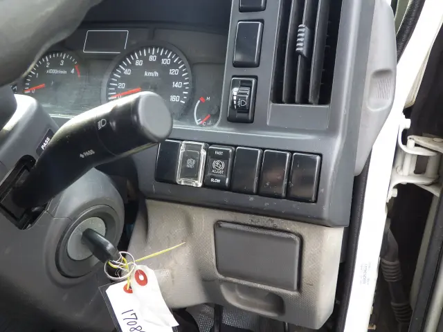 いすゞ エルフ TKG-NJR85A(2WD)の写真13