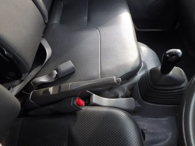 いすゞ エルフ TKG-NJR85A(2WD)の写真16