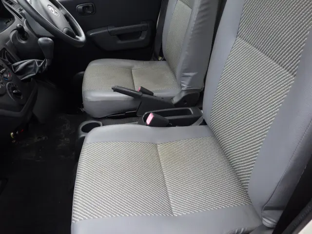 トヨタ タウンエーストラック DBF-S402U(2WD)の写真8