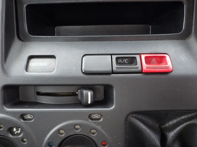 トヨタ タウンエーストラック DBF-S402U(2WD)の写真11