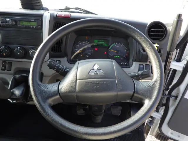 三菱 キャンター 2RG-FBA60(2WD)の写真16