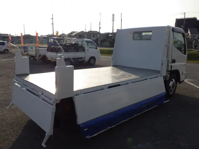 三菱 キャンター 2RG-FBA60(2WD)の写真23