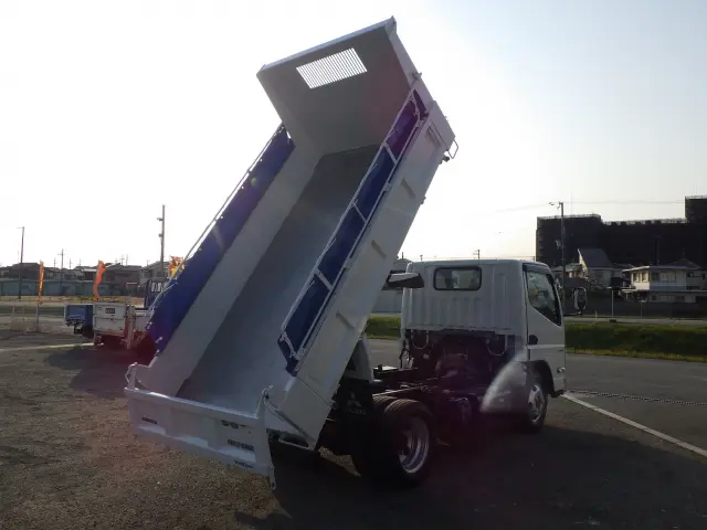 三菱 キャンター 2RG-FBA60(2WD)の写真26