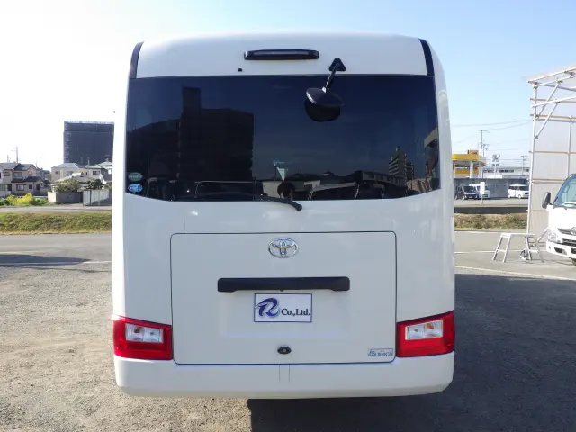 トヨタ コースター SKG-XZB70(2WD)の写真5